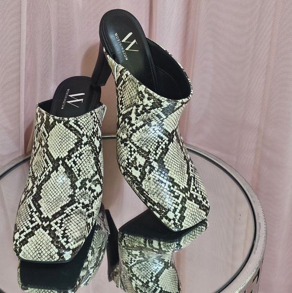 Worthington Shoes - Worthington Black and Cream Snakeskin Mules